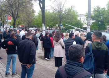 “Dakordësi” pas kaosit në Tiranë: qytetarët mbajnë barrën, kompanitë marrin subvencione