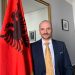 Ambasadori ynë në Londër shpërthen te “The Guardian”: Shqiptarët po demonizohen dhe përdoren si shënjestër politike