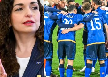 Vjosa Osmani dekoron Kombëtaren e Kosovës: “Përfaqësuat në mënyrën më të denjë të mundshme shtetin tonë”