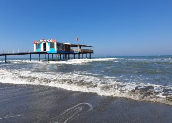 Tragjedi në bregdetin e Lezhës, deti u merr jetën dy vajzave të mitura 9 dhe 11 vjeçe