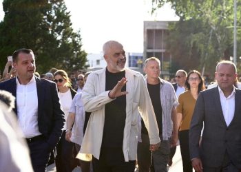 Alarm për kapjen e tregut mediatik: Devollët drejt dominimit të transmetimeve dixhitale, në heshtje të Autoritetit të Konkurrencës