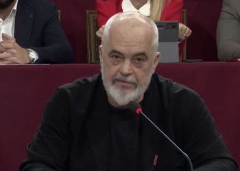Situata në Zvërnec futet në SPAK, Rama përgjigjet me justifikime të turpshme për projektin