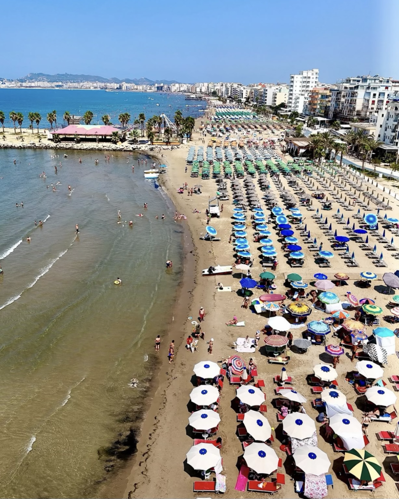 Tragjedi në Durrës  11 vjeçari mbytet duke u larë në det
