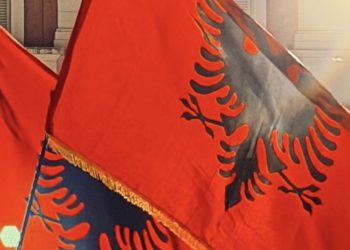 Tërhiquni tani nga përfaqësimi i protestës, para se t’ju përdorin si fasadë!