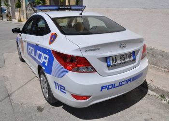 Krim brenda familjes: Vrau me armë zjarri bashkëshorten në Shkodër, policia zbulon identitetet e viktimës dhe autorit