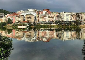 Tragjedi në Tiranë, gjendet e pajetë një grua në Liqenin e Thatë