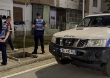Sherri në familje përfundon me plagosje, njerku godet me thikë në kokë 18-vjeçarin dhe arrestohet në Korçë