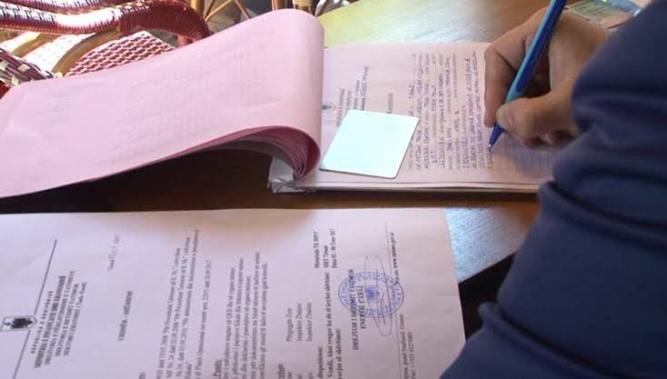 Rama mbledh Këshillin e Territorit  në tavolinë dhjetëra leje për projekte të reja