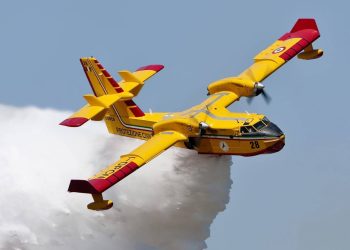 Shqipëria digjet, Rama premton avionë për dimër: Satelitët dhe premtimet e vjetra u bënë hi