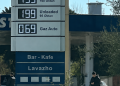 Nafta bie gati 10% në bursë, por në Shqipëri mbetet 214 lekë/litër! Kur u rrit me 1%, çmimi u shtrenjtua menjëherë