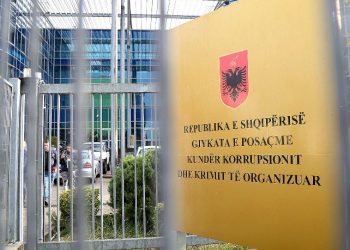 Goditet rrjeti që trafikonte shqiptarë drejt Britanisë, SHBA-së dhe Kanadasë kundrejt 10,000 euro për person/ GJKKO jep 155 vite burg për grupin kriminal