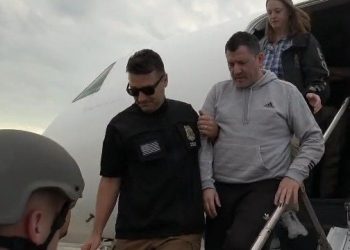 Tre dekada në arrati për tre vrasje, deportohet në Shqipëri Sokol Hoxha: Policia publikon njoftimin zyrtar