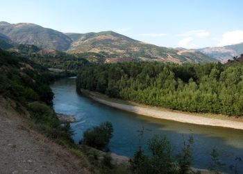 7-vjeçarja u mbyt në Drin të Zi/ Banorët denoncojnë: Diga hapet jashtë orarit, shteti shqiptar nuk na mbron