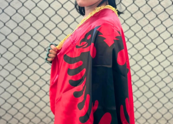 “Grushtet s’i kam frikë”/ Melisa Boçi lë Italinë për flamurin kuqezi, përfaqëson Shqipërinë në Botëror dhe synon UFC-në