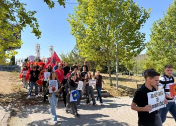 81 vite burg për ish-krerët e UÇK-së, studentët ngrihen në Prishtinë: Marshim kundër vendimeve të Hagës
