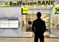 Alarm te Raiffeisen Bank/ Klientët denoncojnë zhdukjen e 500-1,000 eurove nga llogaritë, çfarë po ndodh?
