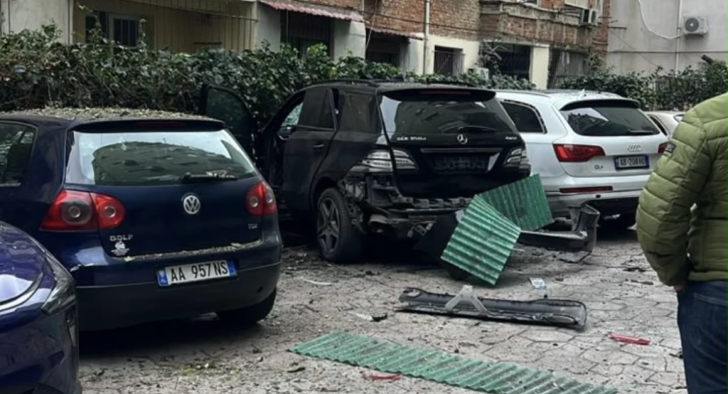 Shpërthim me tritol pranë Gjykatës së Tiranës  shënjestrohet makina e bashkëshortes së avokatit Idajet Beqiri
