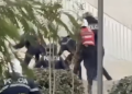 SKANDALOZE! Personi i dhunuar brutalisht në protestë nga policia është turist amerikan, flet avokati