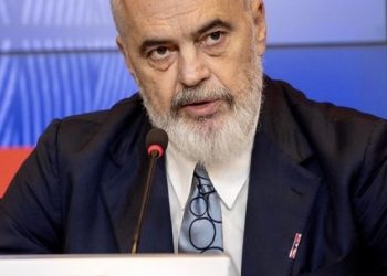 Rama kërcënon me ndëshkime protestuesit e familjarët, fyen të rinjtë: “Brez TikTok-u që nuk lidhin dot 7 fjalë bashkë”!