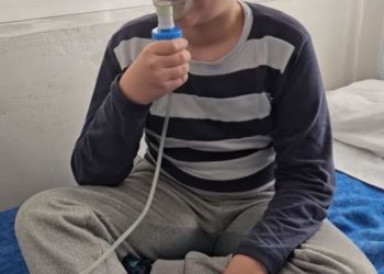 Helmohen rreth 20 fëmijë në kopshtin nr. 2 në Korçë/ Babai: Drejtoresha nuk iu përgjigj prindërve